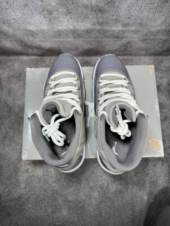 Size 8.5 | Jordan 11 Cool Grey With Box | Pre-Owned main image 5